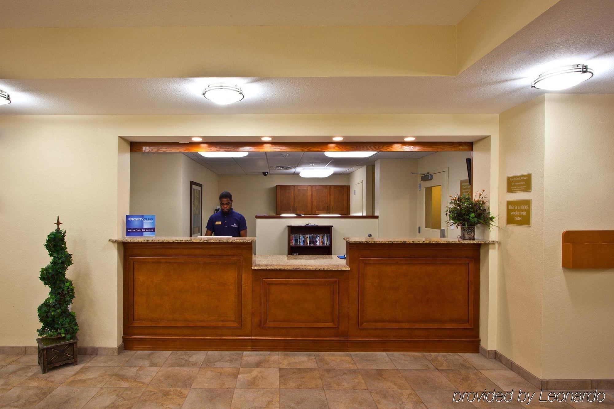 Candlewood Suites Tallahassee By Ihg Beltér fotó